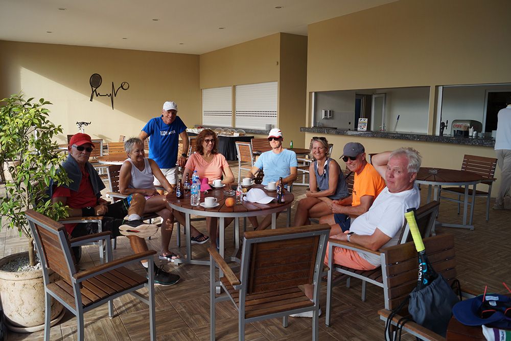 DSC03087 Tennisbar, PCT LK-Camp